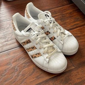 Adidas almost new,used a few times only ♥️